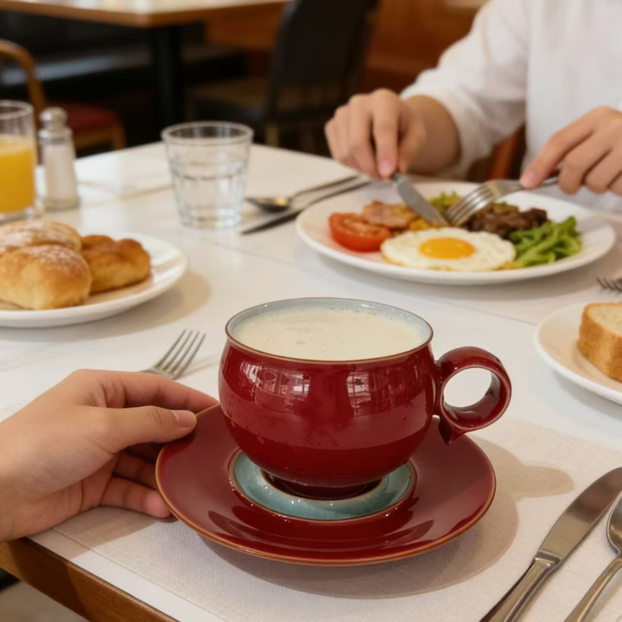 郎红釉主人杯、郎红圆满杯、红釉蛋型品茗杯